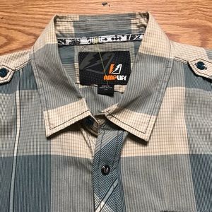 Amplify Shirt Size Large (41-43) For men